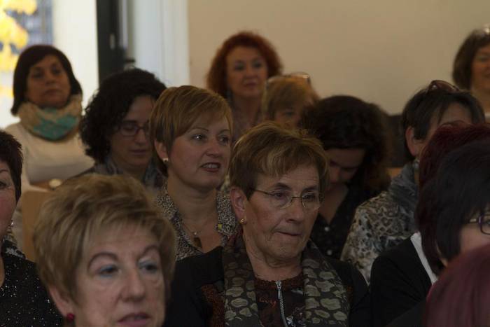Zer da hizkuntzaren erabilera inklusiboa?