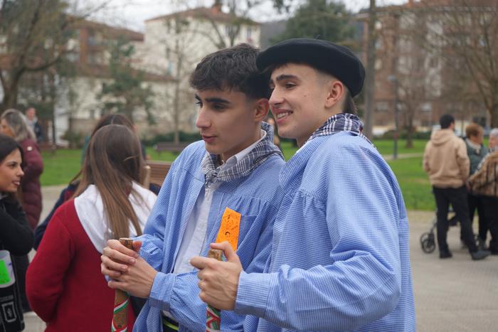 Amurrioko kintoek senideekin 33 1770387062226