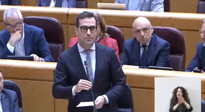 Espainiako Gobernuak Tubos Reunidosentzako irtenbidea bilatuko du "langileen interes onenak" aintzat hartuta