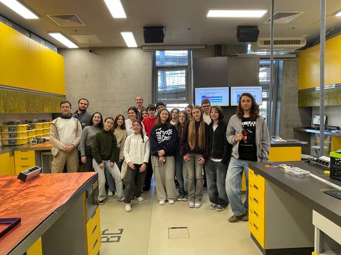 Osteguna zientzian buru-bela 21 1776973444682