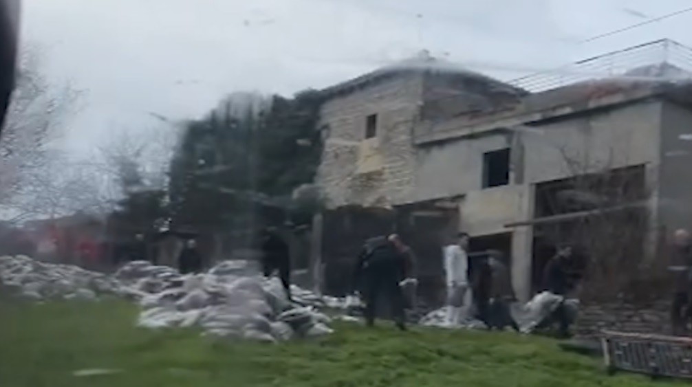 Irekita jarraitzen du kalamuaren aurkako Belandiako polizia operazioak