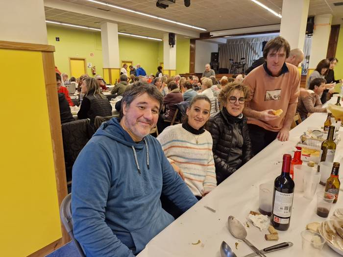 Putxera lehiaketarekin berot 45 1763996183740