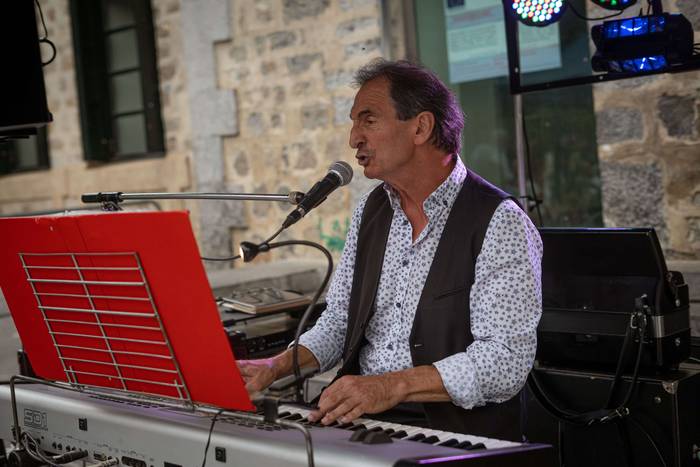 Haur eta nagusiak izan dira  42 1755092621209