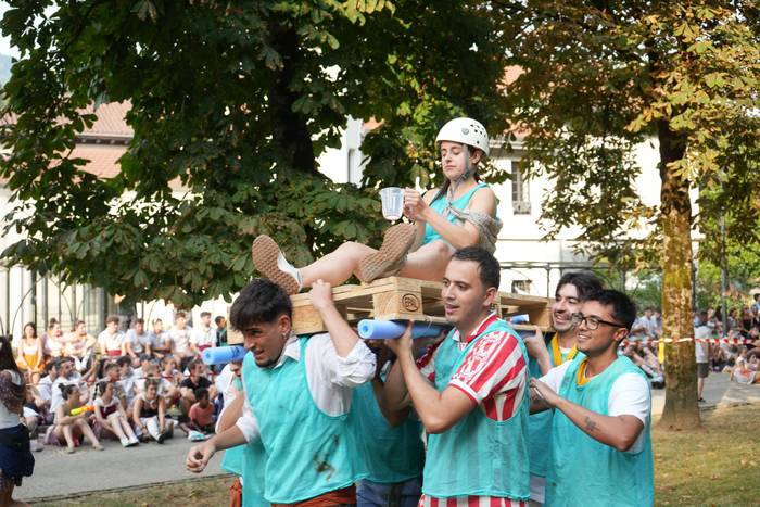 Kuadrillak arduratu dira San 41 1755424355643