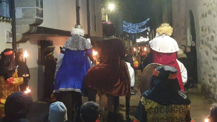 Hiru Errege Magoek ilusioz b 88 1767729394844