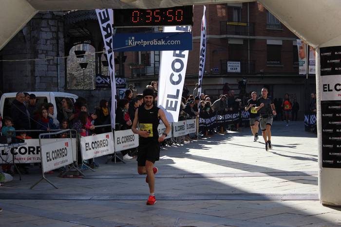 300 korrikalari baino gehiag 52 1517150135494