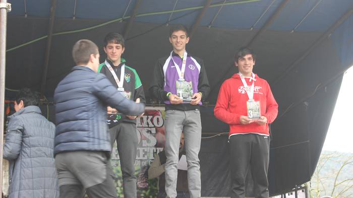 Ehunka lasterkarik bete ditu 51 1518372685544