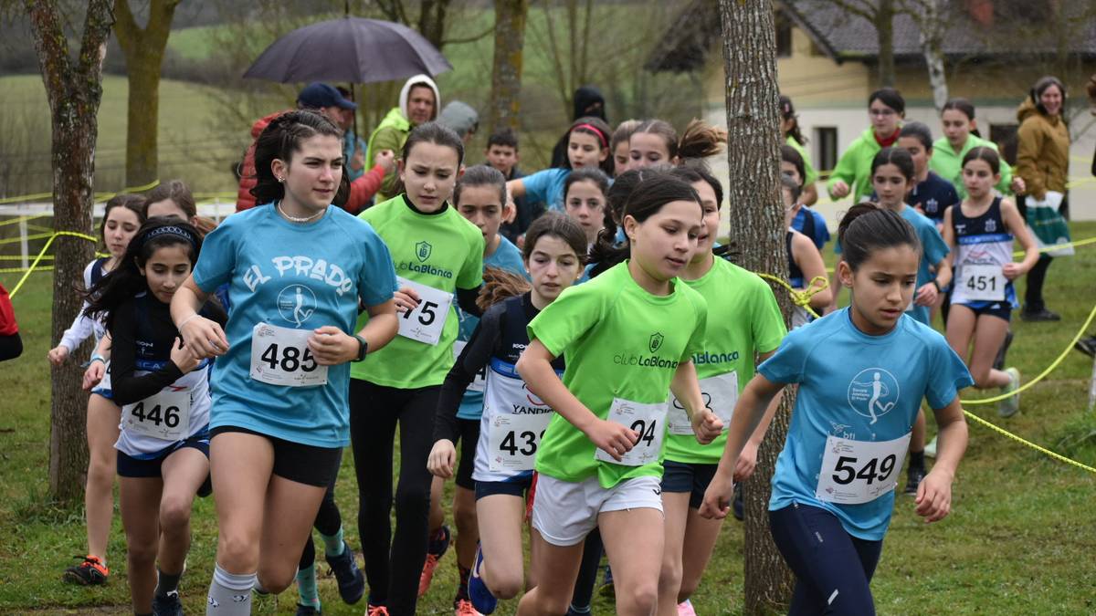 Igandeko hotzari iskin egin zioten arineketan Etxaurren Krosean