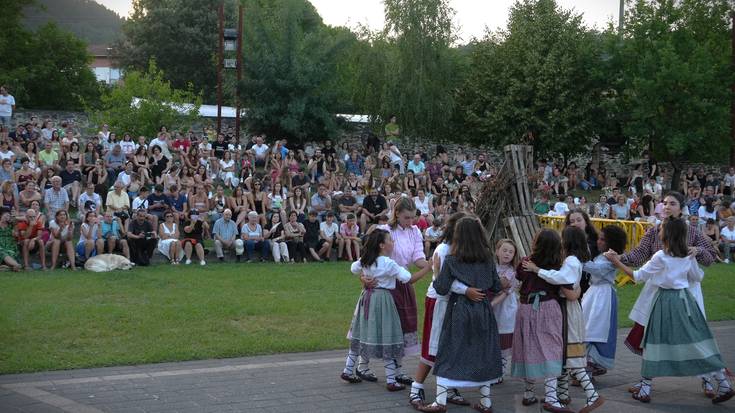 Paganismoa aldarrikatuta ospatu dute udako solstizioa Artziniegan