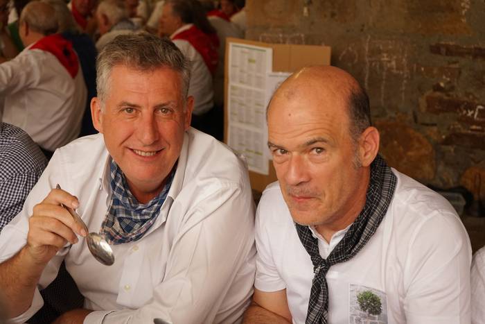 Ehunka kofrade bildu dira el 40 1756714044488