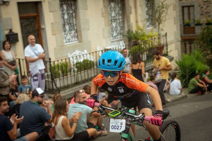 Bizikletak irudimenez jantzi 119 1757326018704