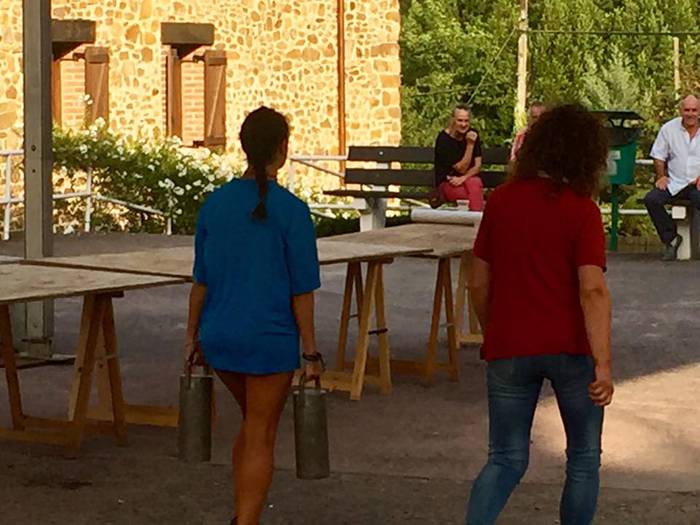 Apar festak, herri kirolak e 24 1503561352123